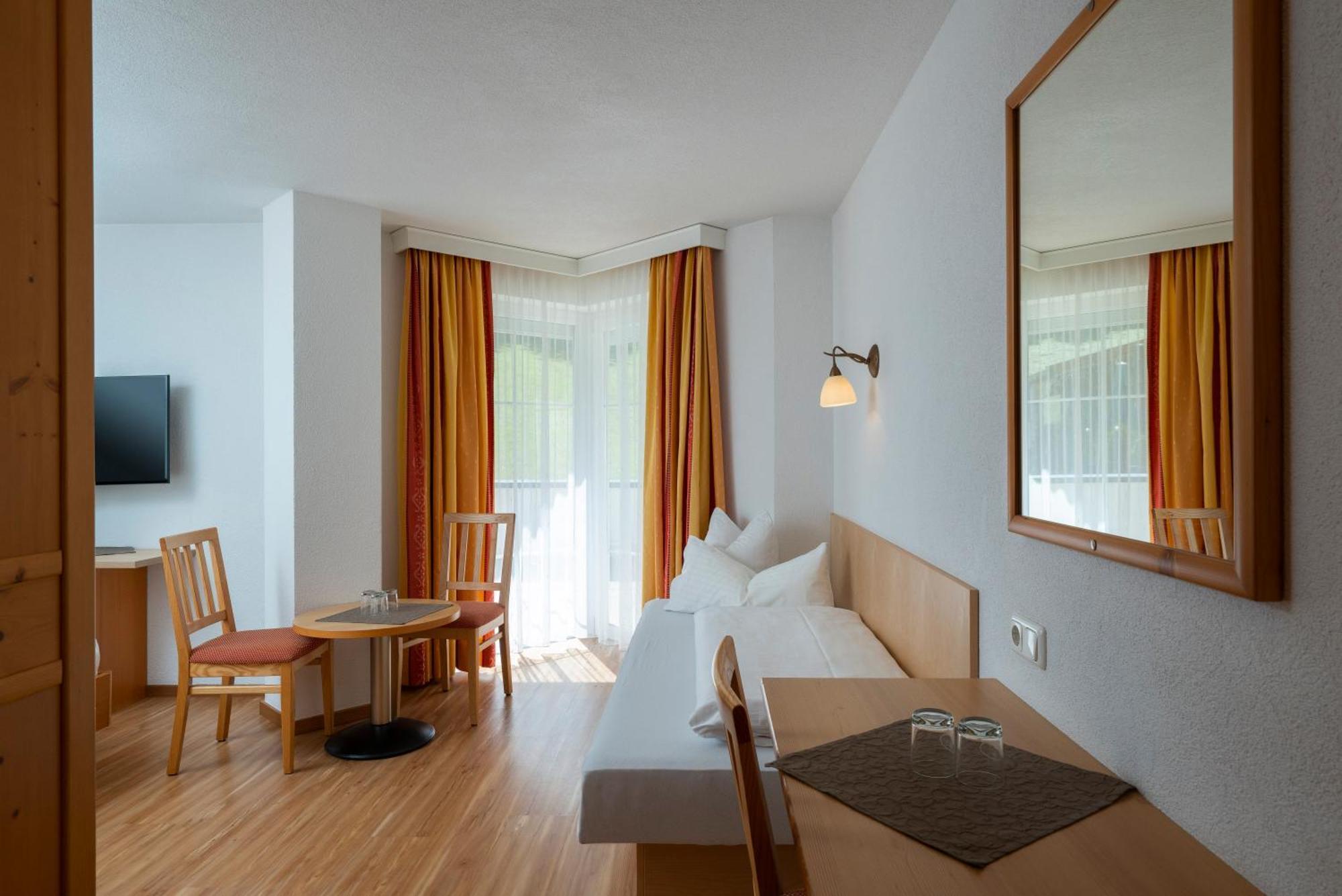 Alpenhotel Erika Ischgl Extérieur photo