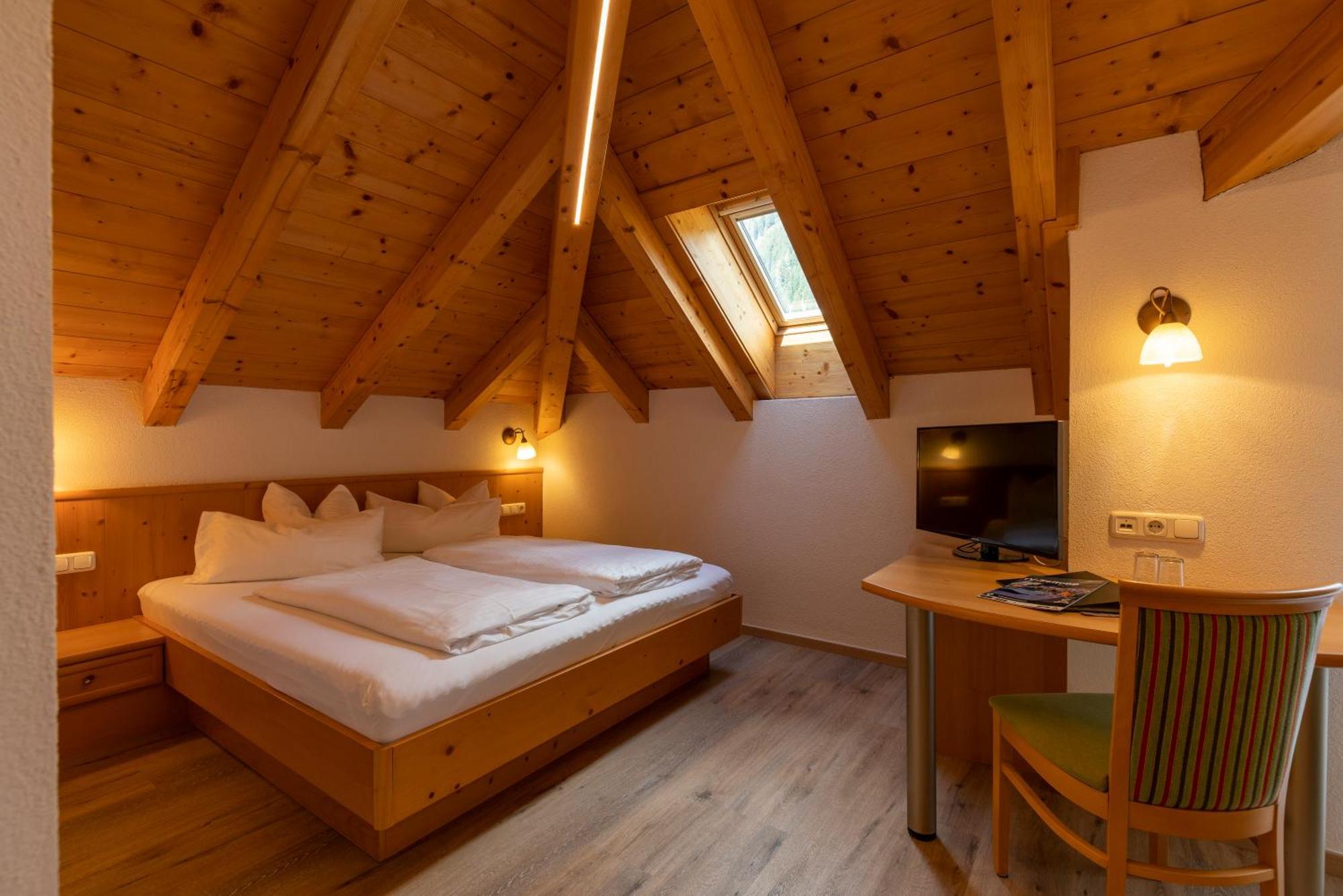 Alpenhotel Erika Ischgl Extérieur photo
